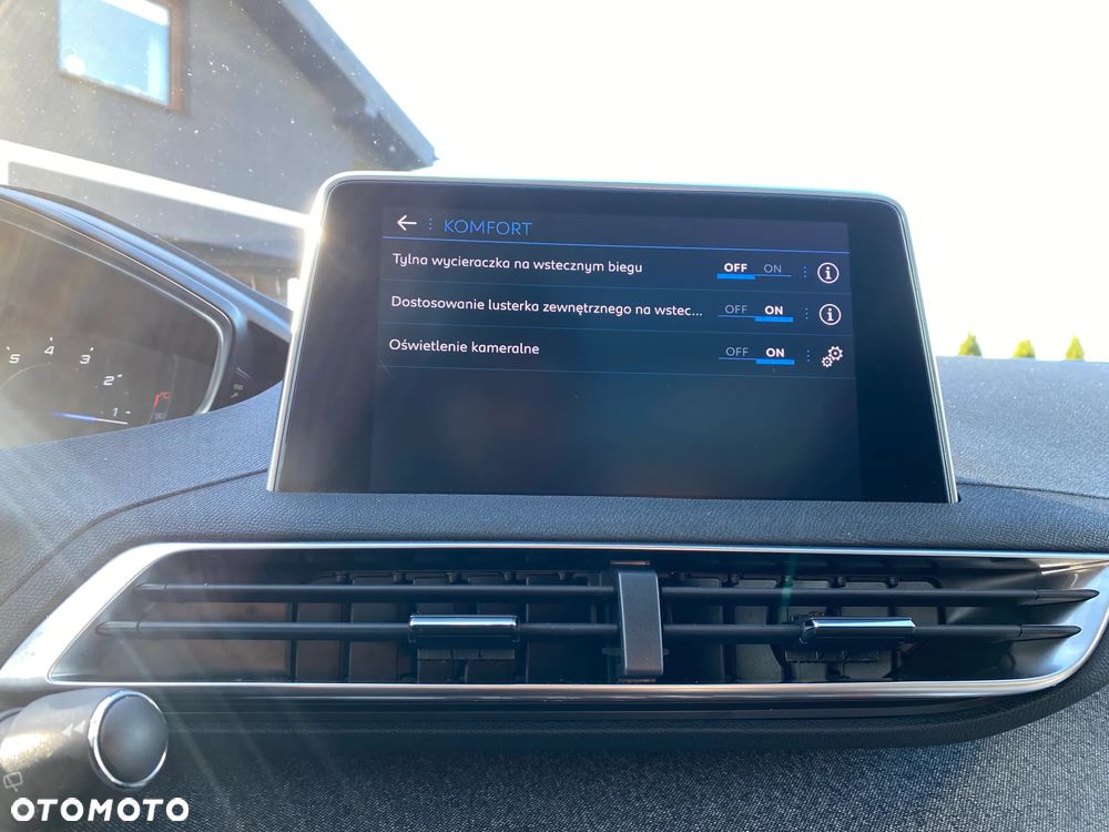 Peugeot 3008 1.2 PureTech Allure S&S - 39