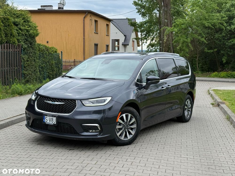 Chrysler Pacifica - 10