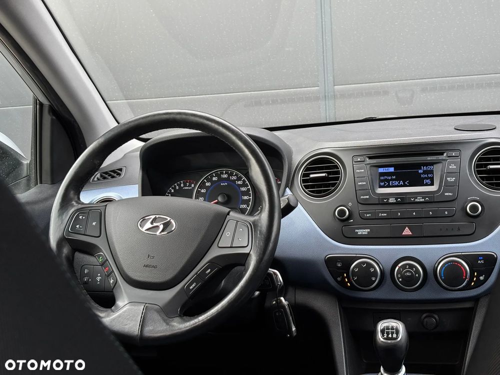 Hyundai i10 1.0 BlueDrive Premium - 24