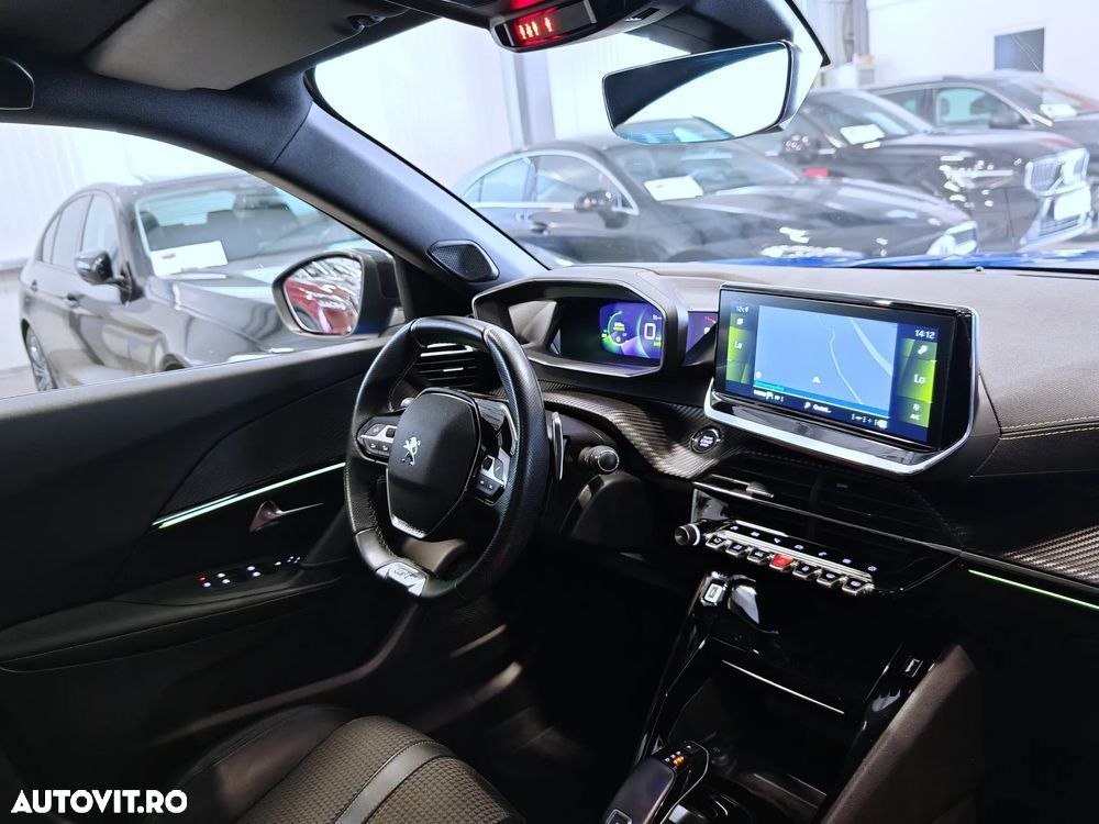 Peugeot 2008 1.2 L PureTech STT EAT8 GT Line - 8