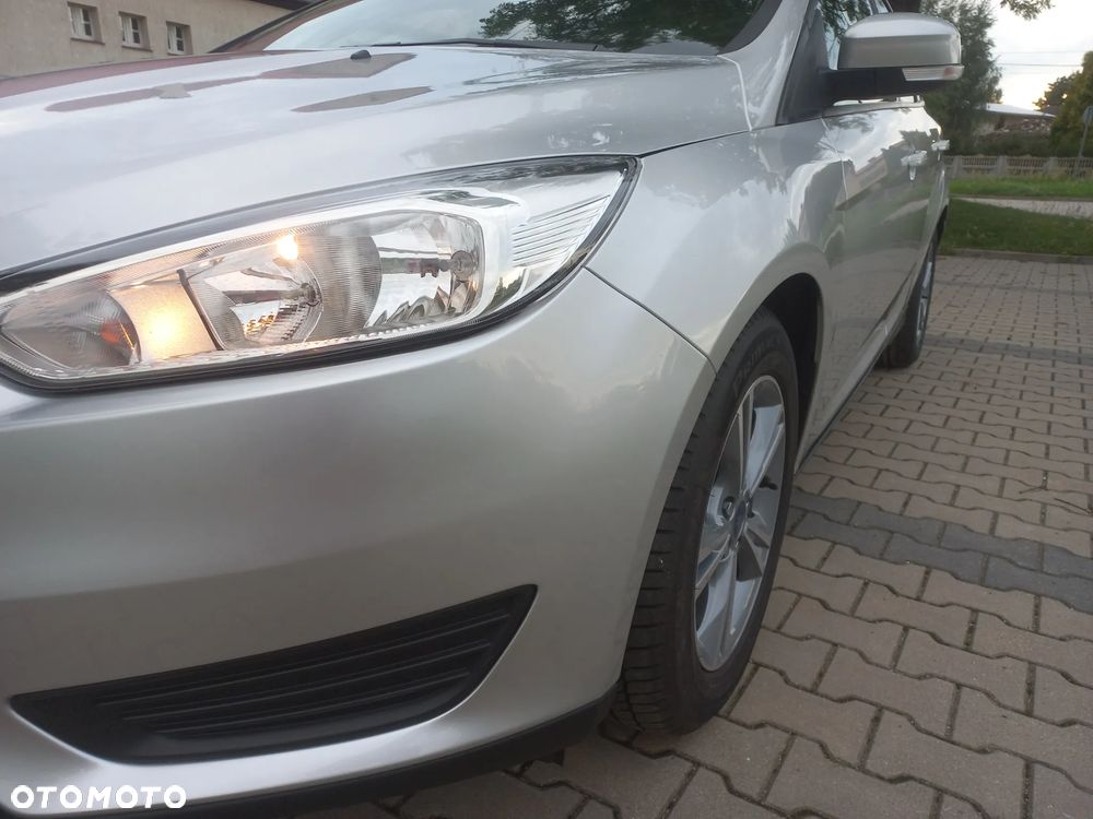 Ford Focus 1.6 TI-VCT Ambiente - 17