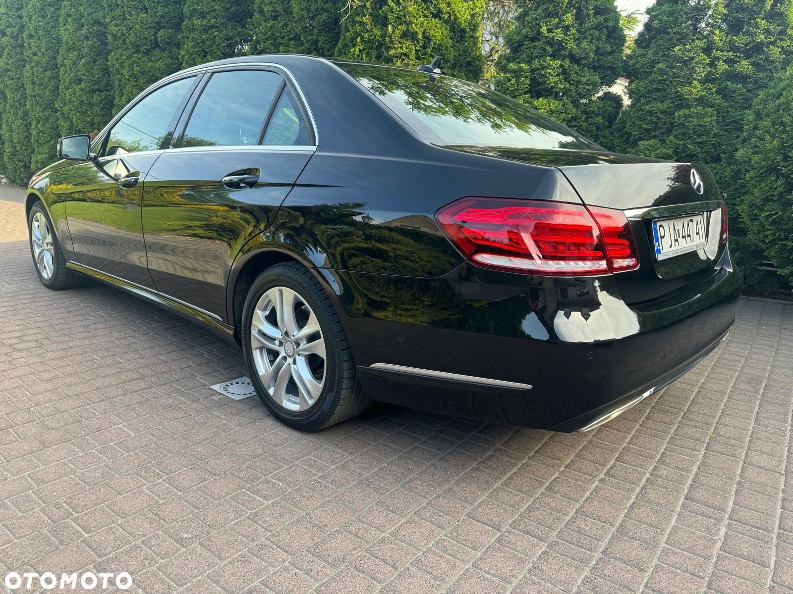 Mercedes-Benz Klasa E 200 CDI DPF BlueEFFICIENCY 7G-TRONIC Avantgarde - 12