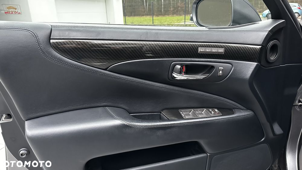 Lexus LS 600h L - 6