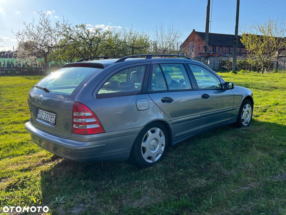 Mercedes-Benz Klasa C 220 CDI Automatik Classic - 4