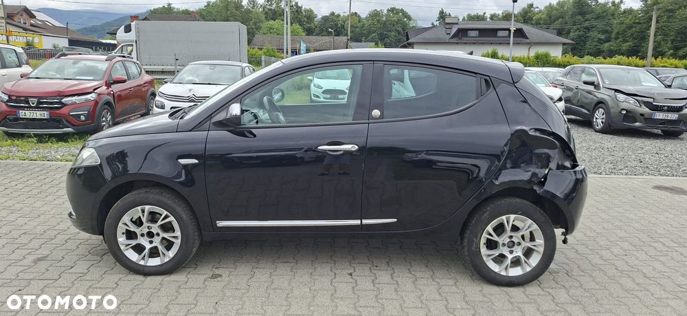 Lancia Ypsilon Y 0.9 TwinAir Turbo 8V Platinum - 6