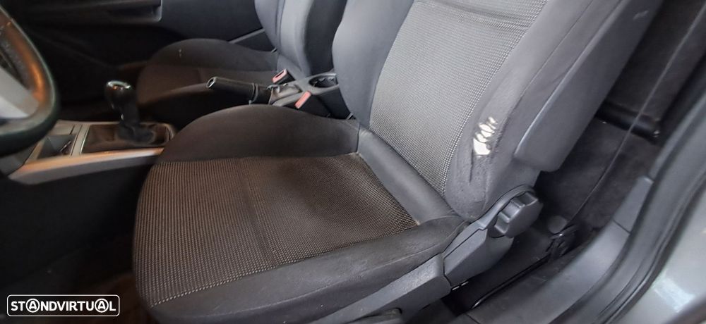 Opel Astra GTC 1.3 CDTi - 9