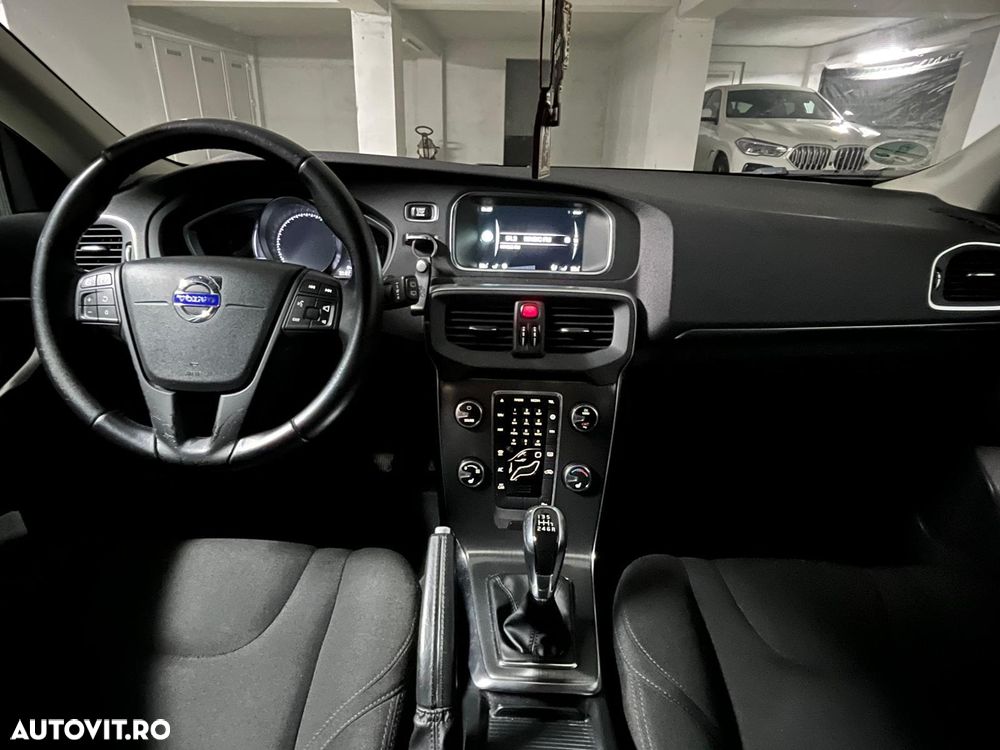 Volvo V40 D2 Basic - 8
