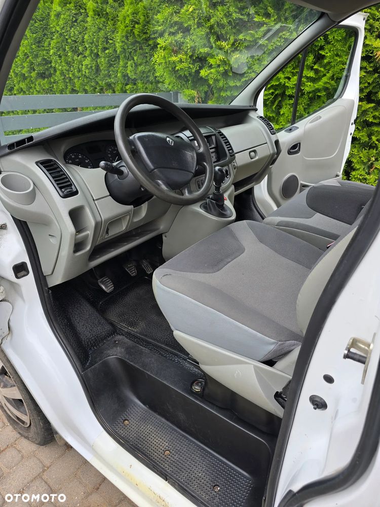 Renault Trafic - 8