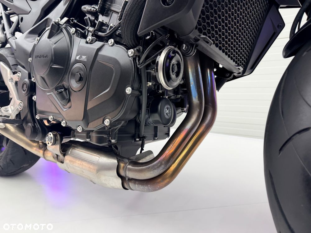 Honda CB - 23
