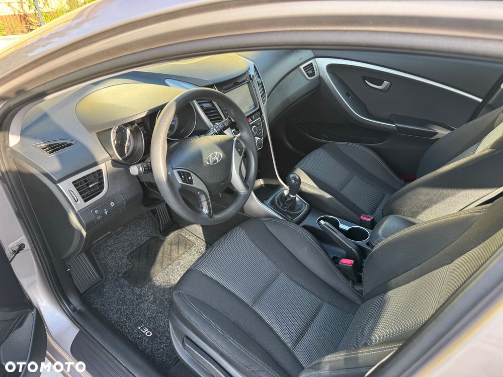 Hyundai i30 blue 1.4 Classic Navigation - 35