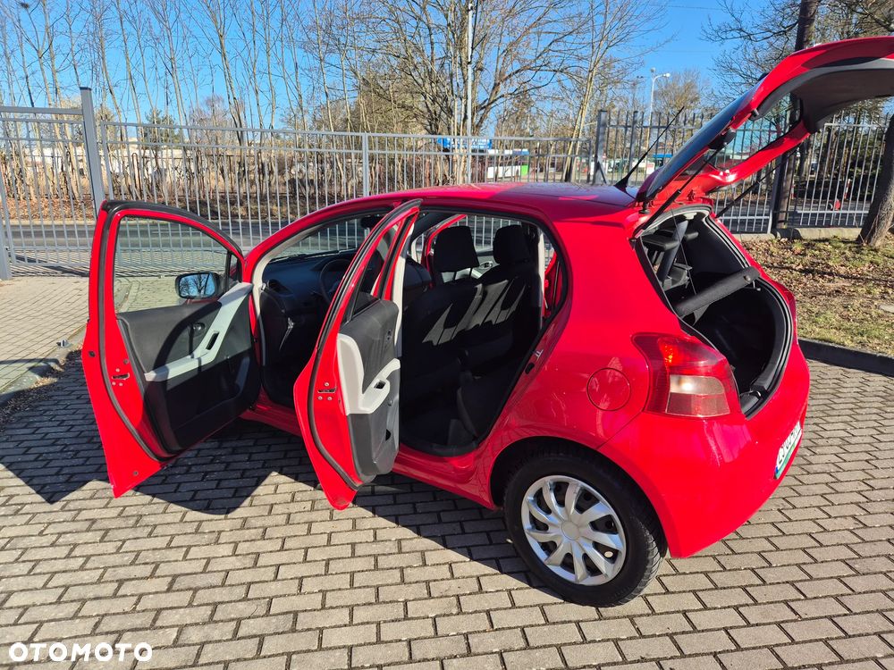 Toyota Yaris - 9