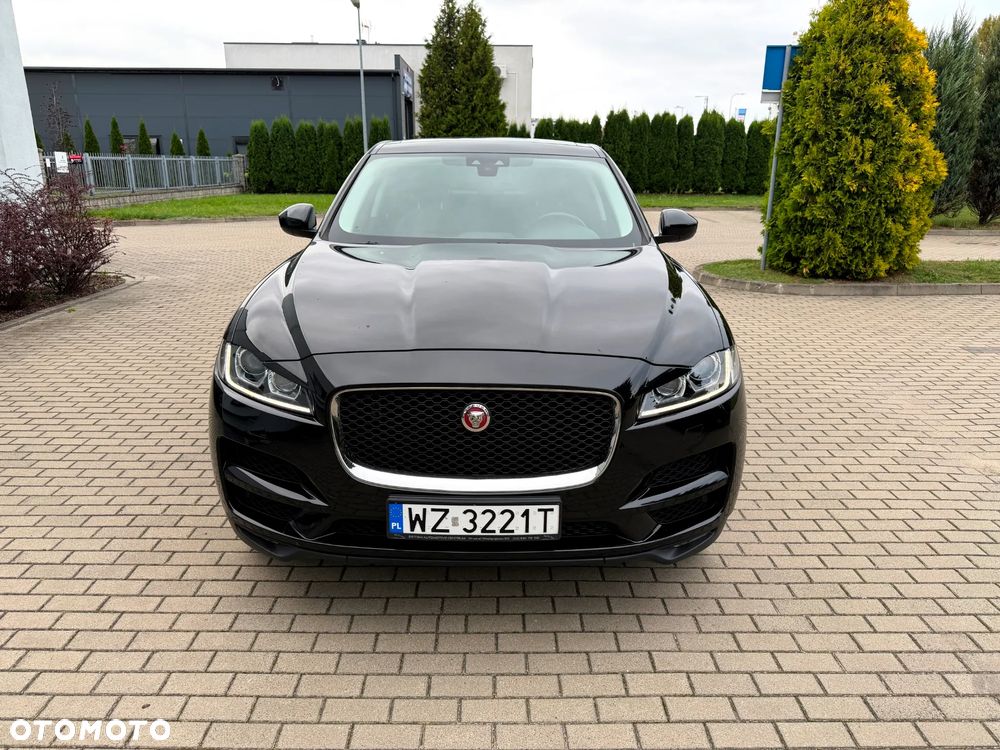 Jaguar F-Pace 2.0 i4D RWD Prestige - 11