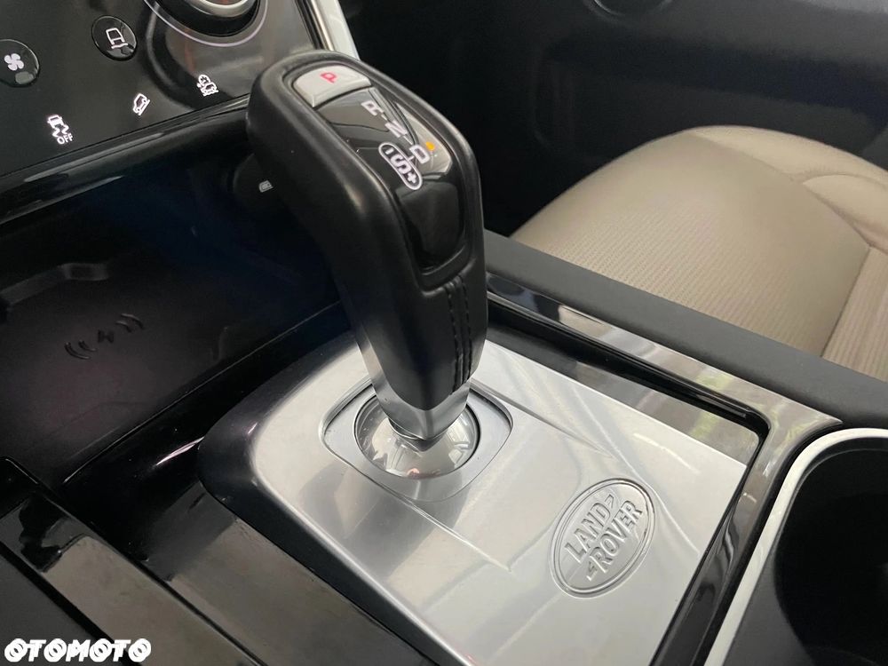 Land Rover Discovery Sport 2.0 P200 mHEV Urban Edition - 34