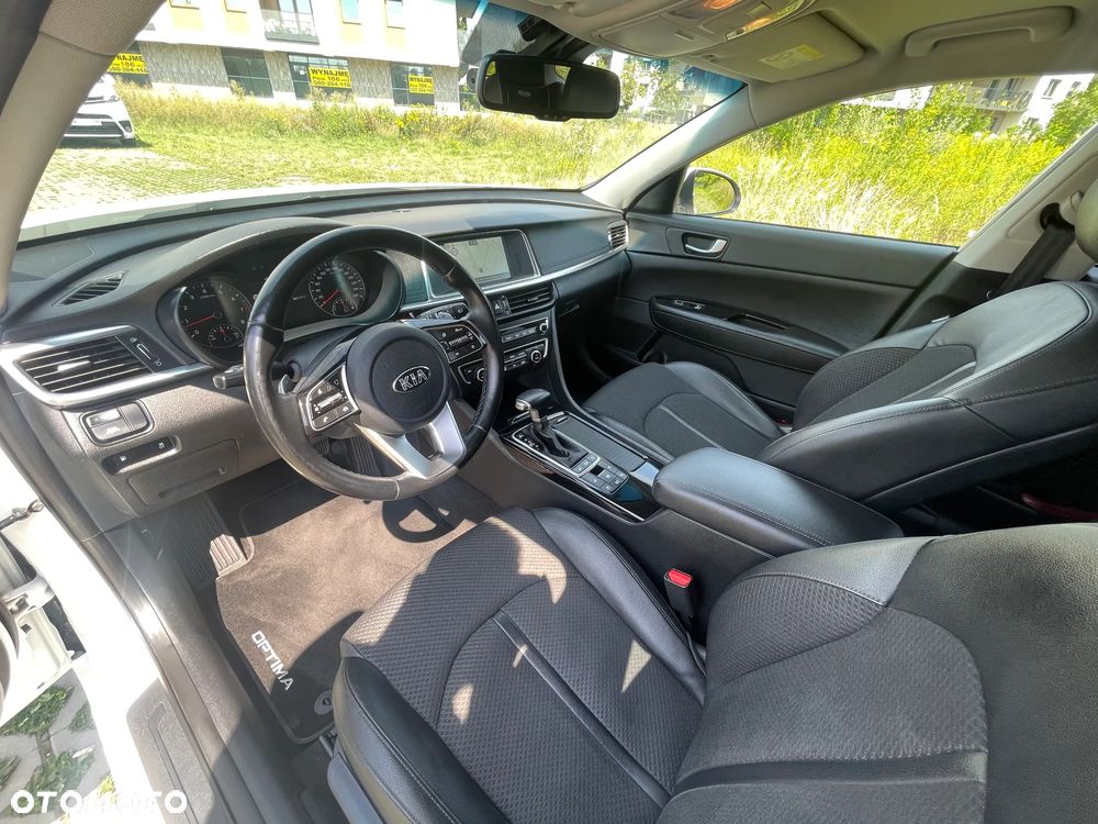 Kia Optima - 17