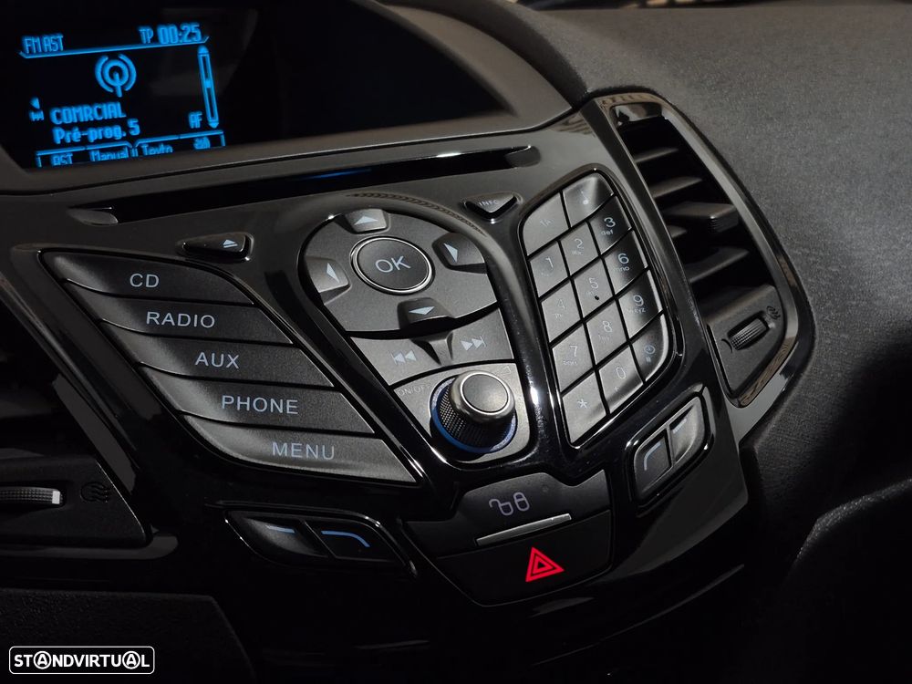 Ford Fiesta 1.0 T EcoBoost Titanium PowerShift - 22