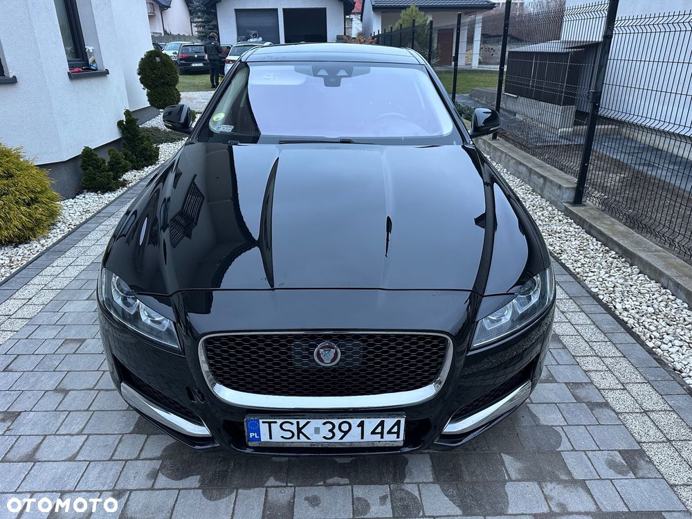 Jaguar XF 2.0 i4D Prestige - 6
