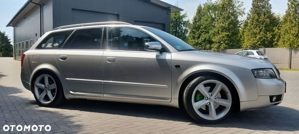 Audi A4 Avant - 11