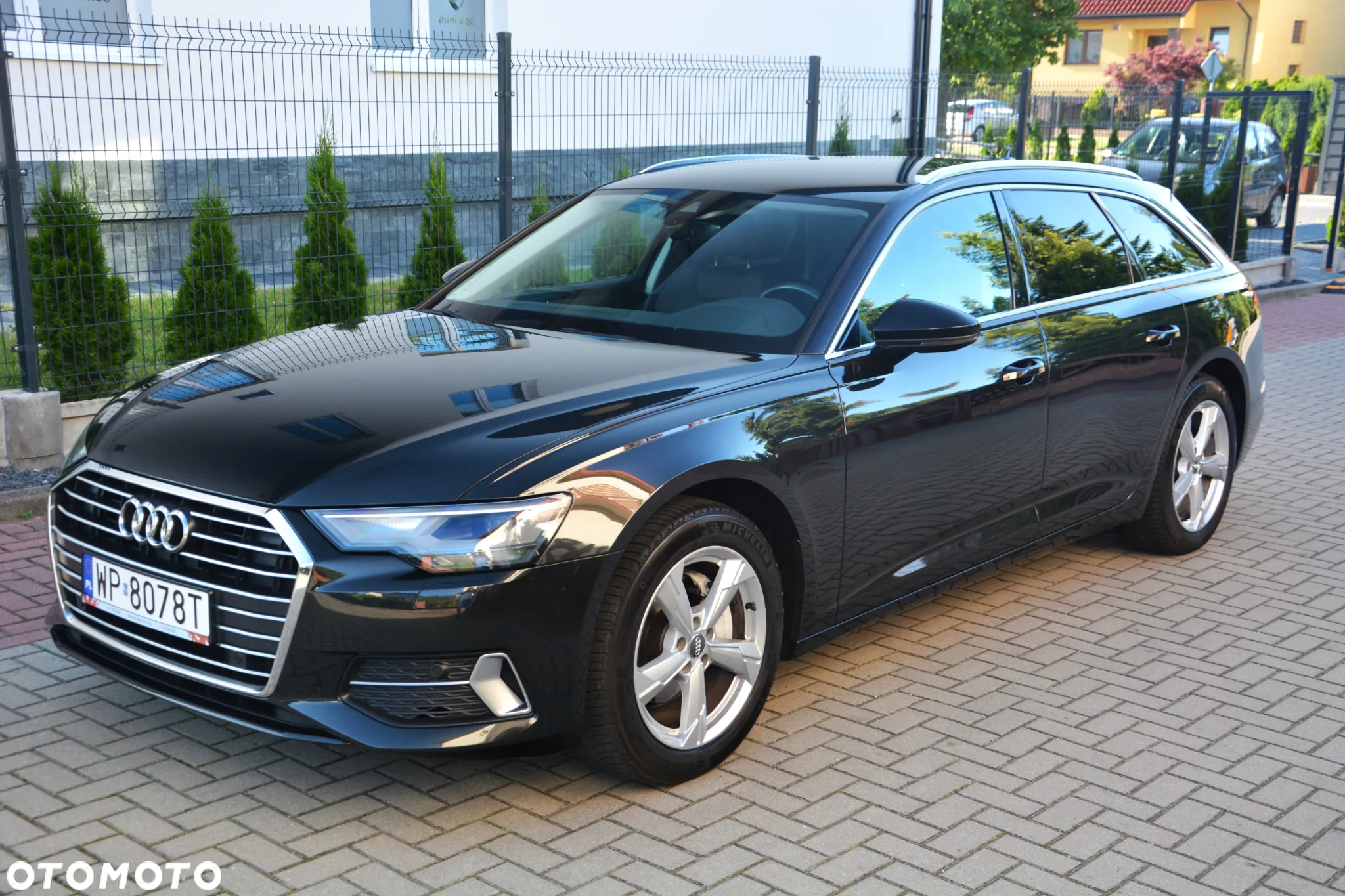 Audi A6 - 4