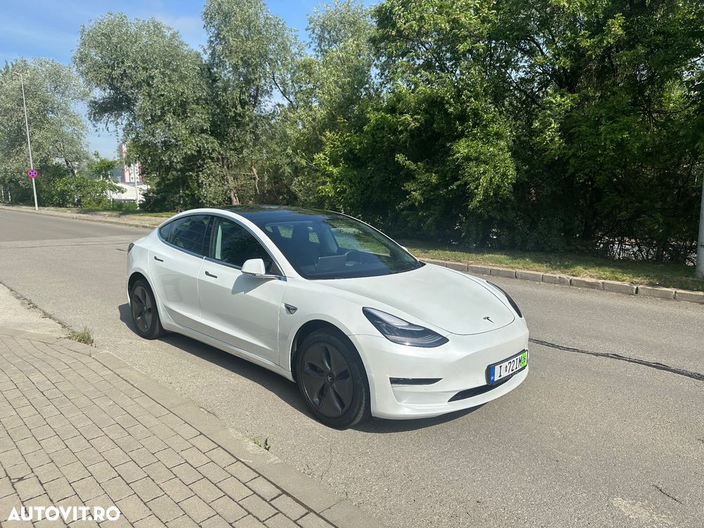 Tesla Model 3 - 2