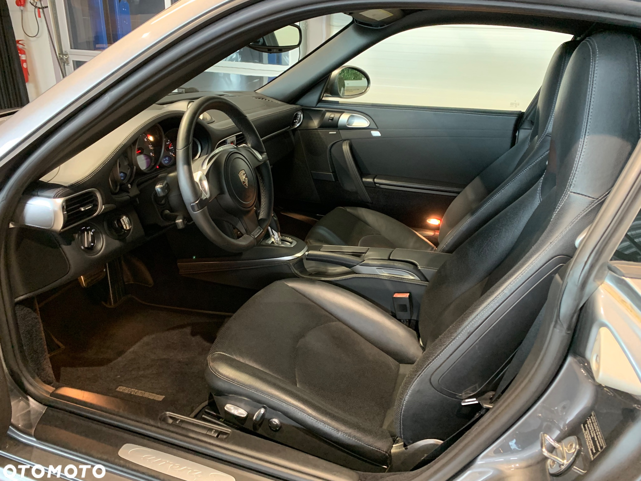 Porsche 911 Carrera S PDK - 22