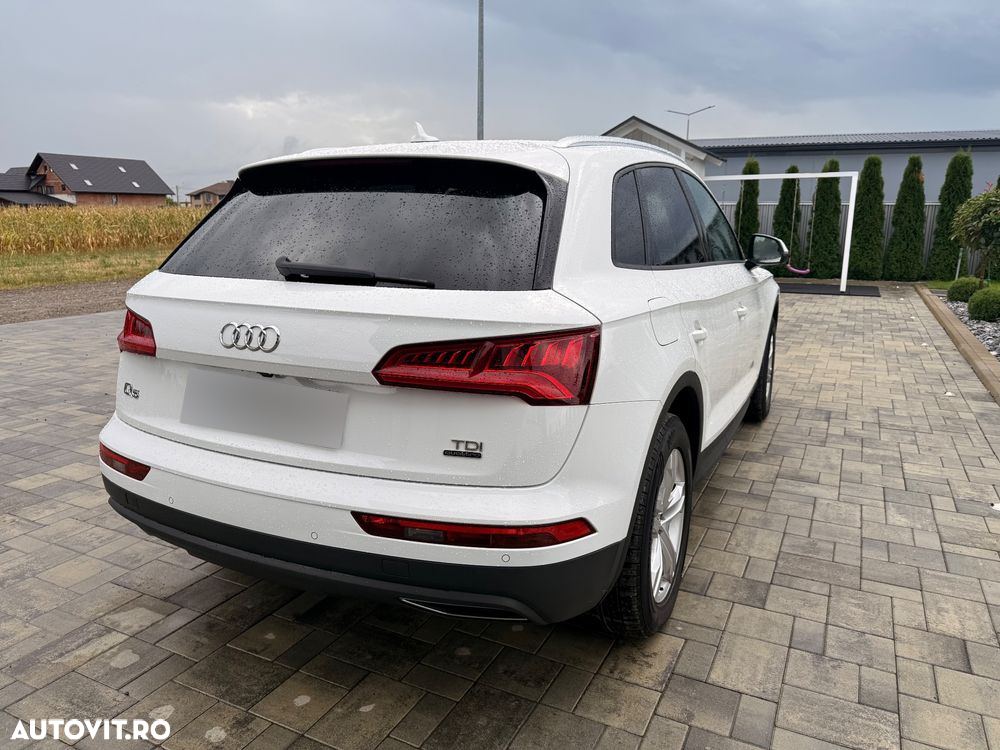 Audi Q5 2.0 40 TDI quattro S tronic Sport - 3