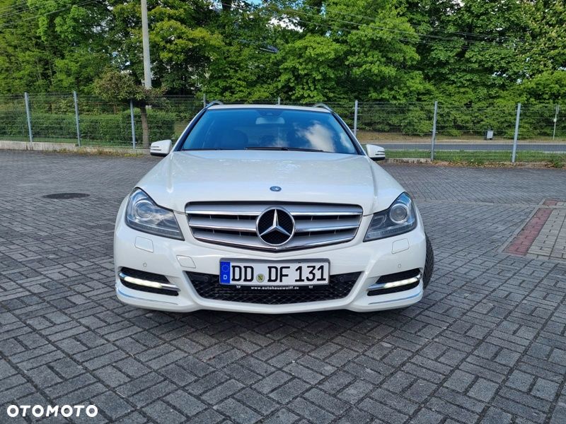 Mercedes-Benz Klasa C 180 CGI BlueEff Avantgarde - 8