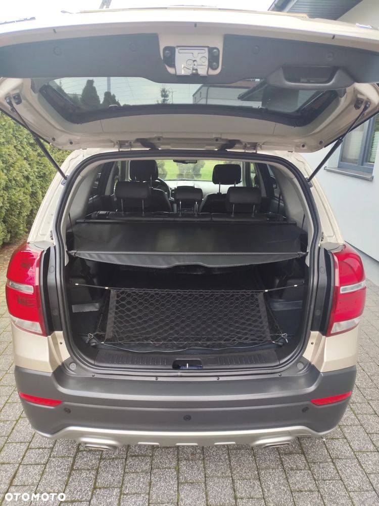 Chevrolet Captiva 2.2 D LTZ - 13