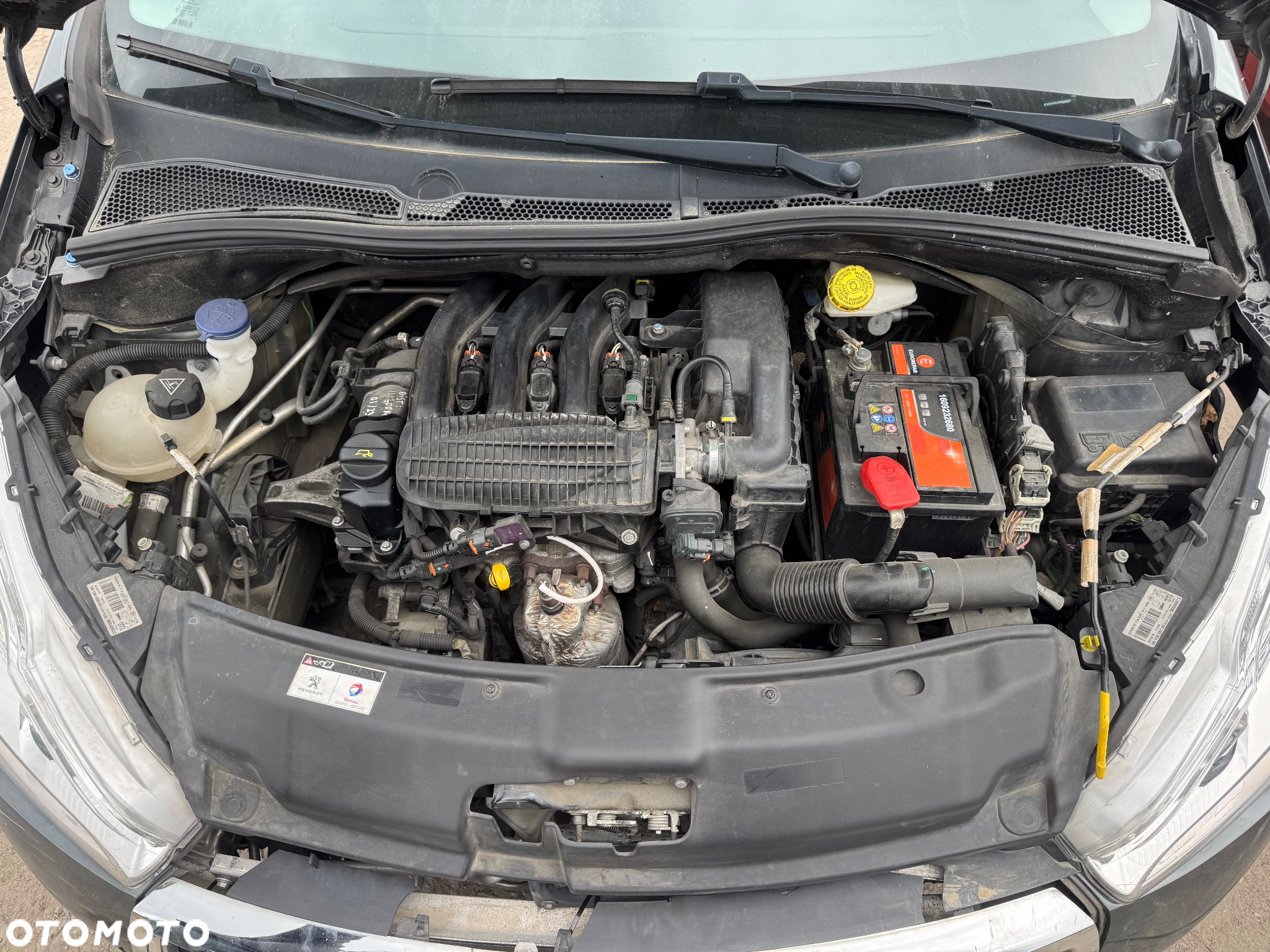 Peugeot 208 1.2 PureTech Style - 12