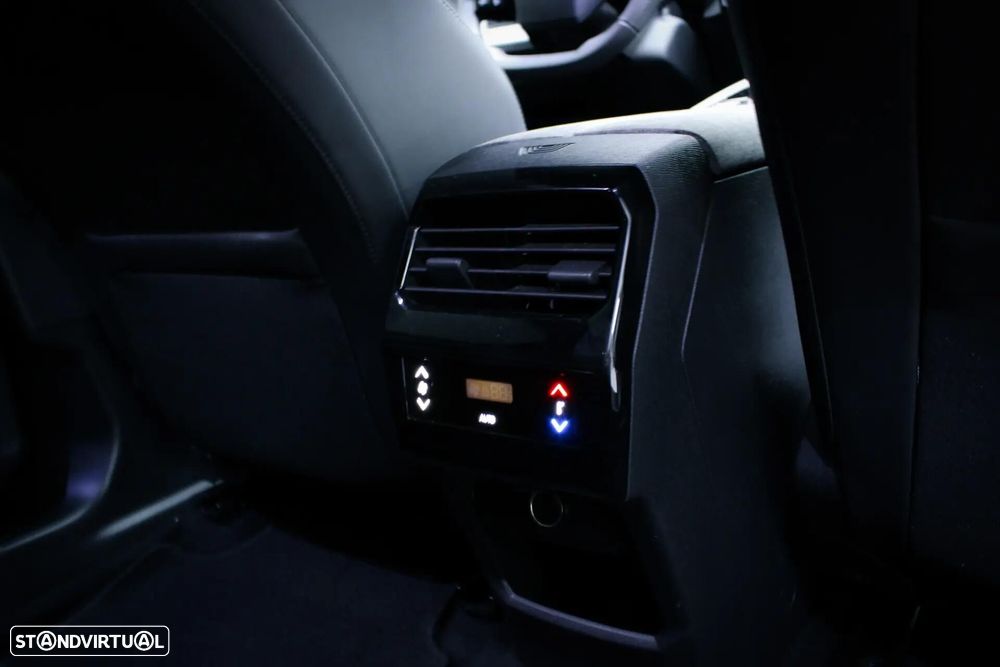 Peugeot 5008 1.2 Hybrid Allure Pack e-DCS6 - 20