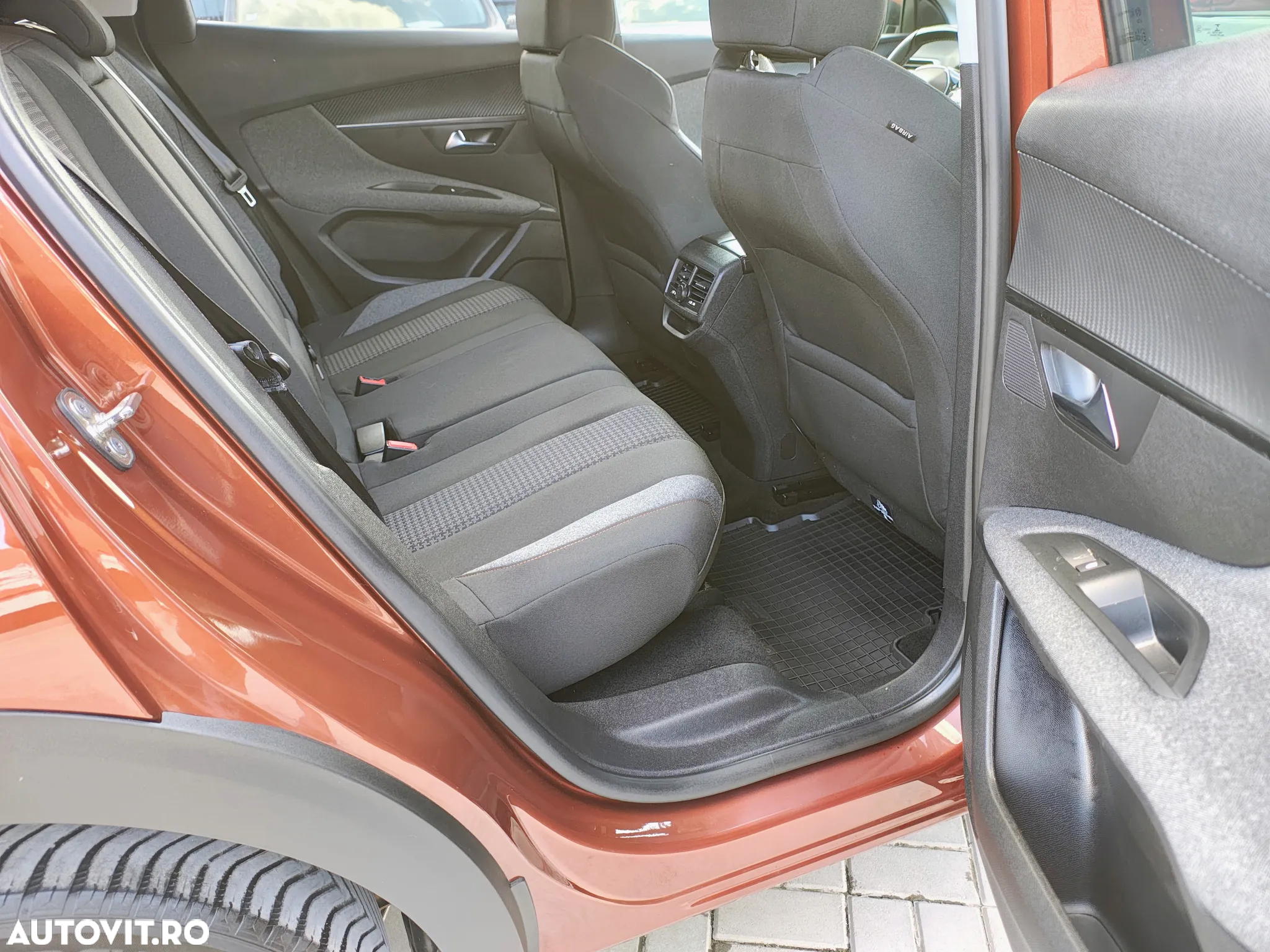 Peugeot 3008 BlueHDi 130 Stop & Start EAT8 Active Business-Paket - 14