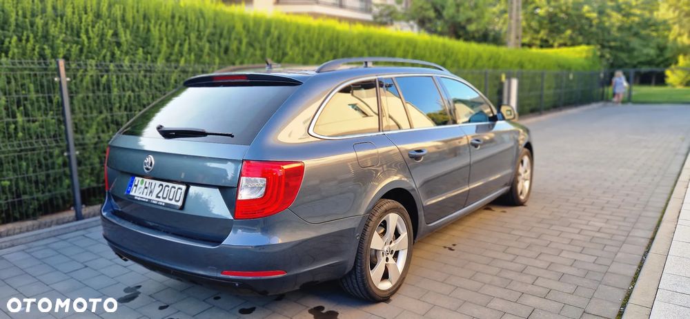 Skoda Superb 2.0 TDI DSG Exclusive - 5
