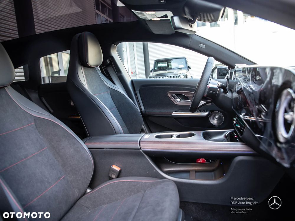 Mercedes-Benz CLA - 6