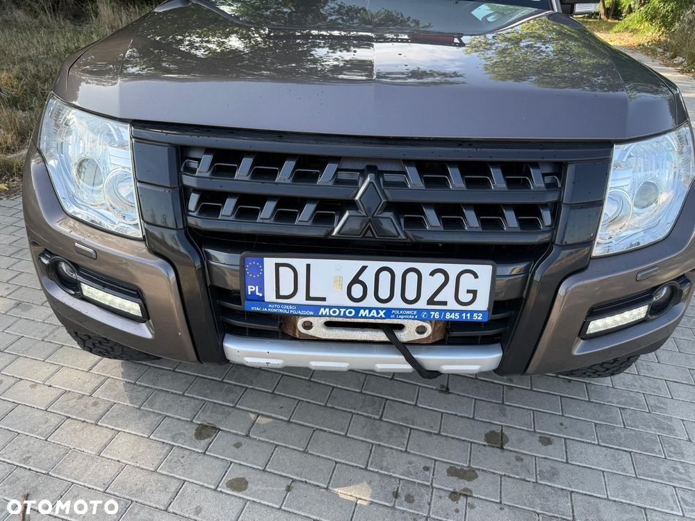 Mitsubishi Pajero - 11