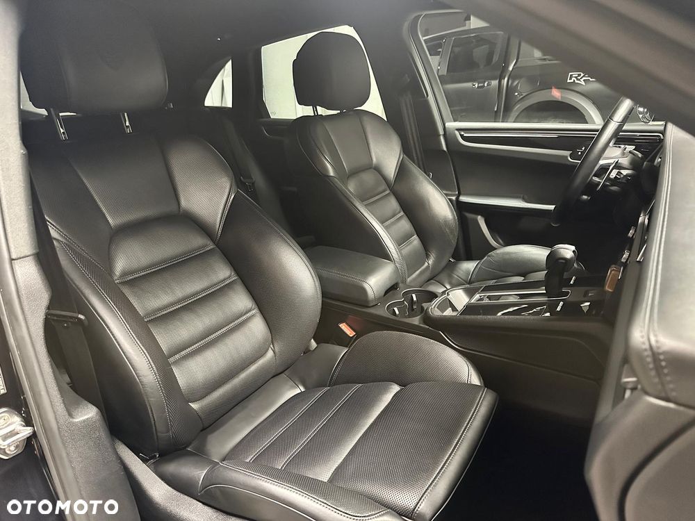 Porsche Macan Standard - 11