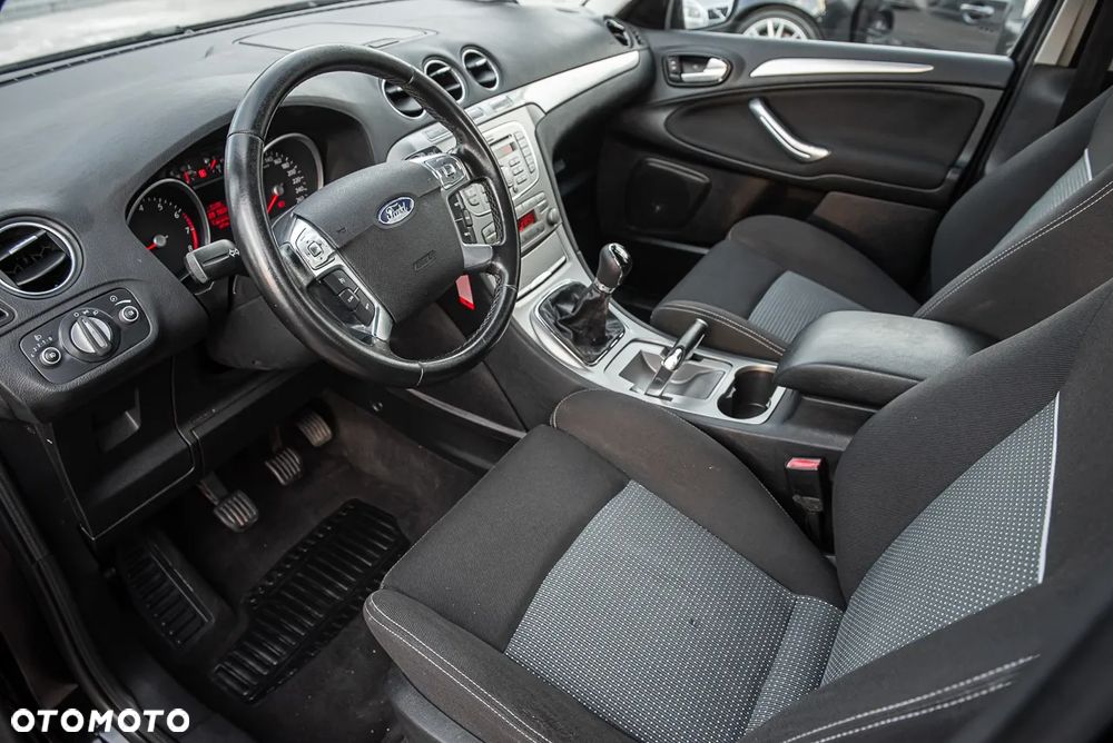 Ford S-Max 2.0 Champions Edition - 16