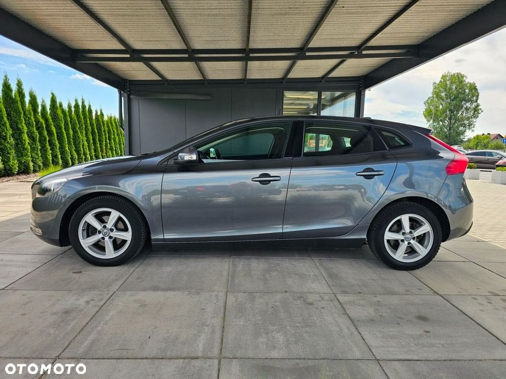 Volvo V40 D2 Momentum - 9