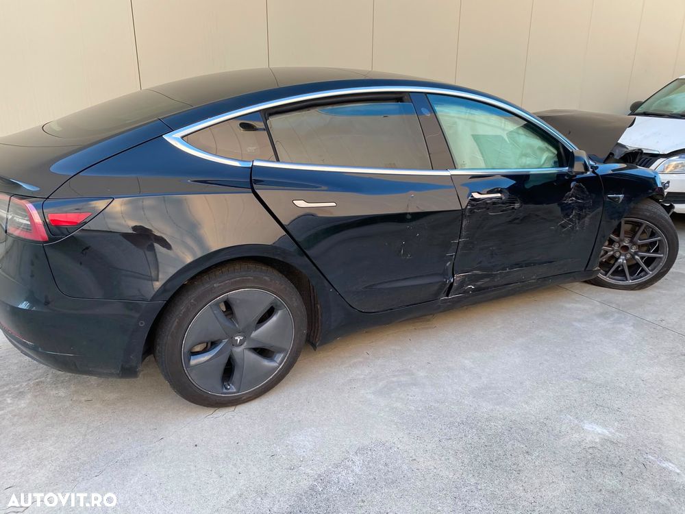 Tesla Model 3 Standard Reichweite Plus Hinterradantrieb - 1
