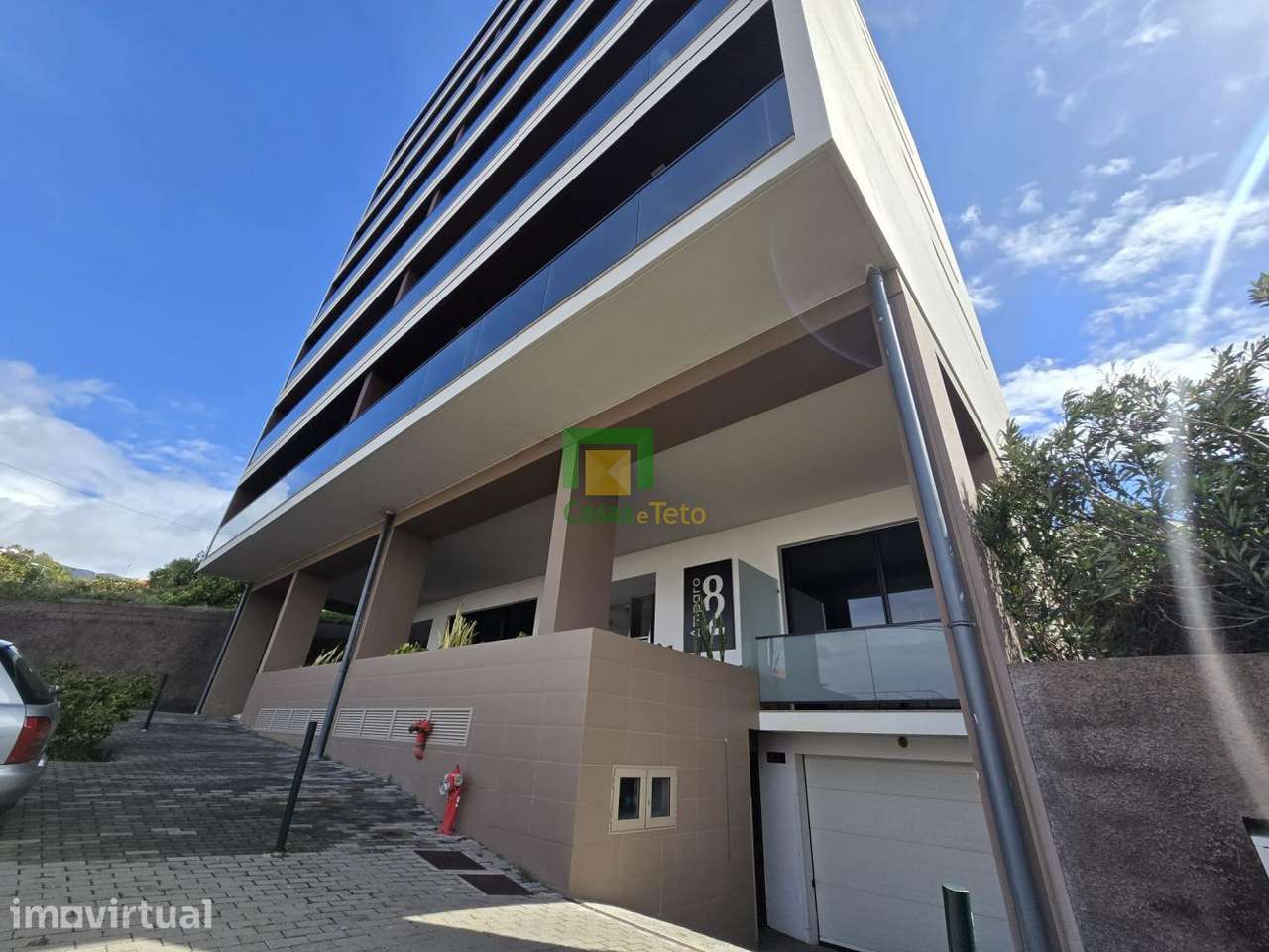 Loja Transformada em apartamento T2 - Grande imagem: 2/12