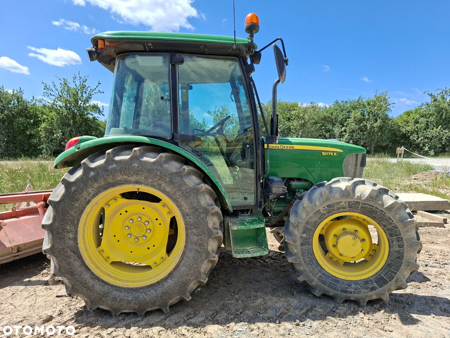 John Deere 5075E 4X4 - 4