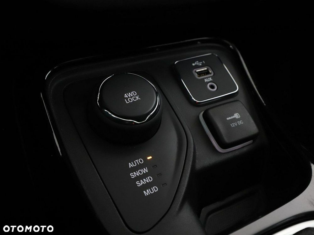 Jeep Compass 2.0 MJD Limited 4WD S&S - 28