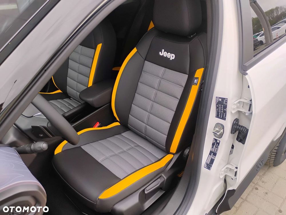 Jeep Avenger 1.2 T3 mHEV The North Face 4xe eDCT6 - 7