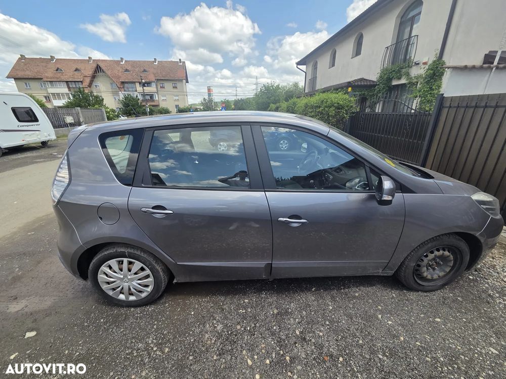 Renault Scenic 1.5 dCi Privilege - 7