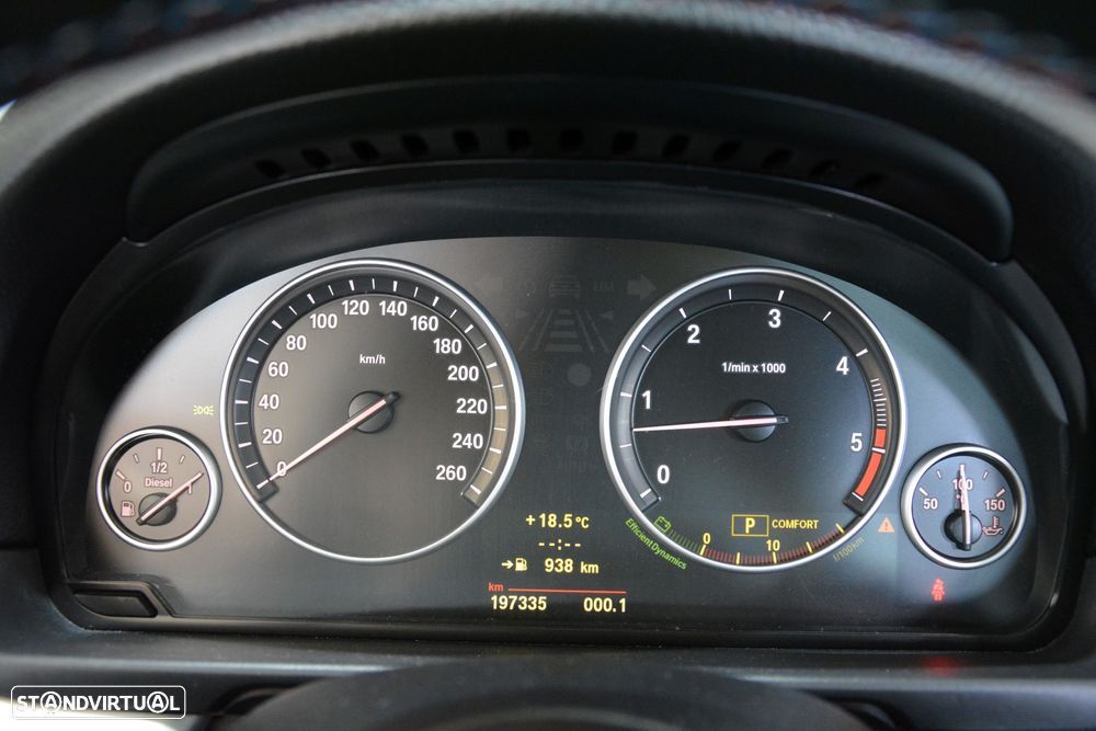 BMW 530 d Sport-Aut. - 25