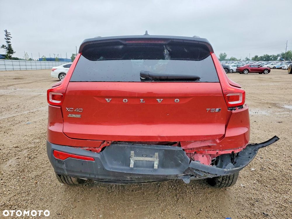 Volvo XC 40 T5 AWD R-Design - 6