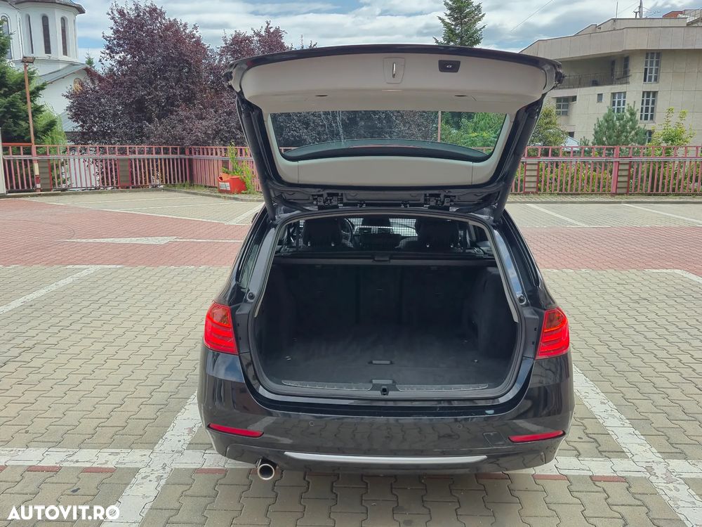 BMW Seria 3 318d Sport Line - 18