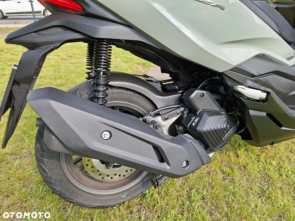 Honda NSS - 8