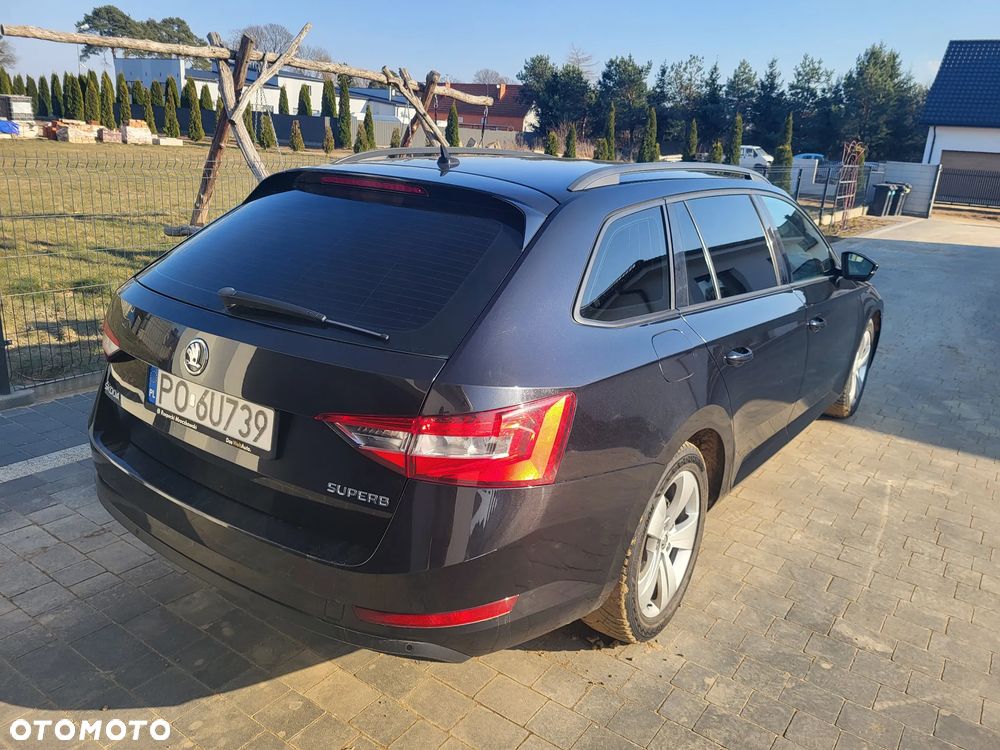 Skoda Superb 2.0 TDI Active DSG - 2