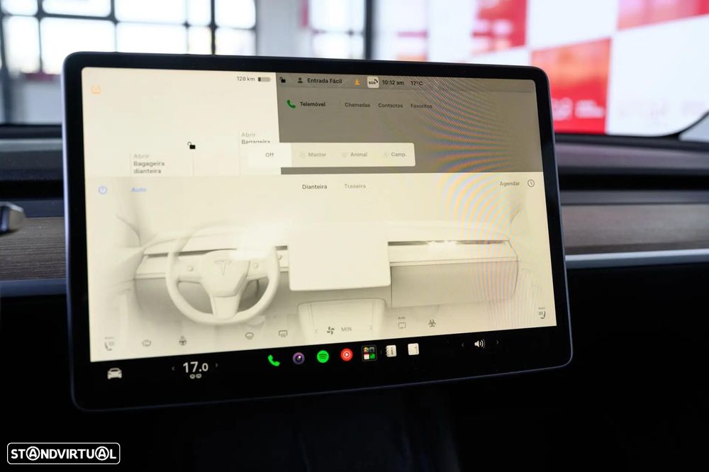 Tesla Model Y Long Range Dual Motor AWD - 39