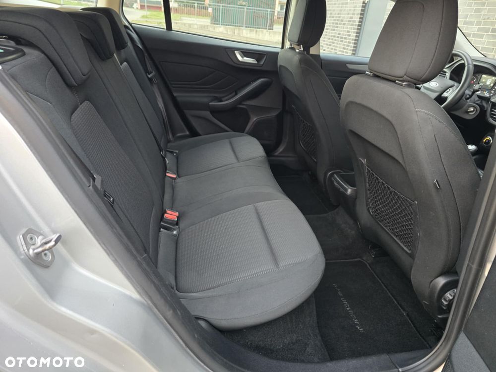 Ford Focus SW 1.5 TDCi Titanium - 23