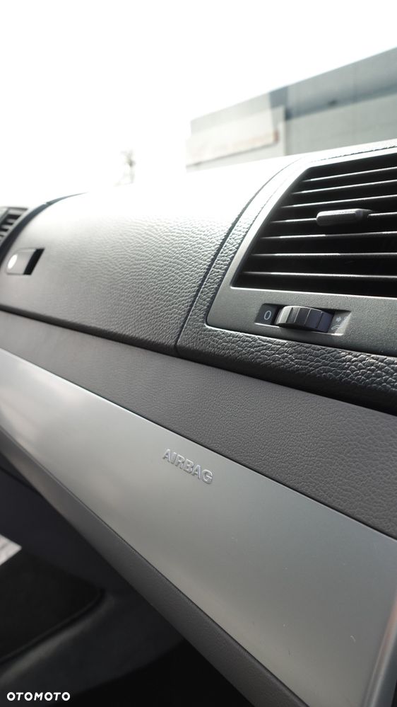 Volkswagen Multivan - 14